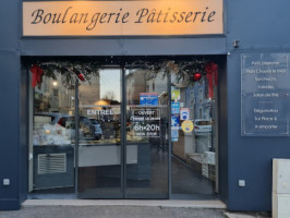 Boulangerie Pâtisserie L 'atelier Du Pain outside
