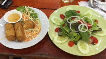 San Sabai food