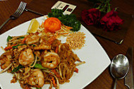 Thai Dining food