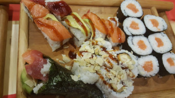 Zen Sushi Creativo food
