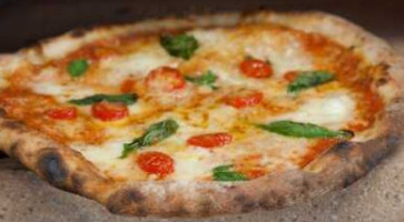 Maiale Rosa Wood Fired Pizzeria food