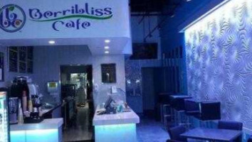Berribliss Cafe inside