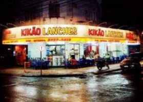 Kikao Lanches outside
