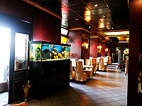 China Restaurant HuaTing inside