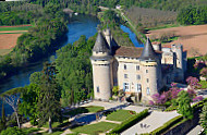 Chateau De Mercues outside