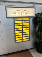 Wingtips Lounge outside