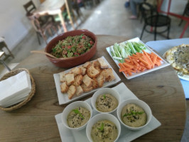 La Batisfera Cafeteria-libreria food