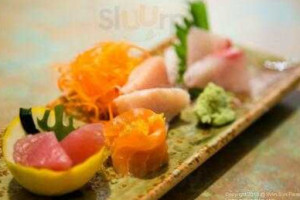 Yuzu Sushi Grill food