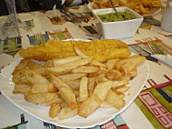 Linda's Fish Chips food