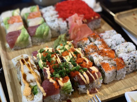 Sushi Mido food