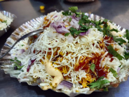 Bajrang Chat Bhandar food