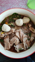 ร้านก๋วยเตี๋ยวบัวคำ food