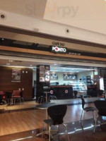 Cafe Do Ponto inside