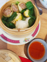hong phuc food