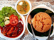 Warung Anjung Barli food
