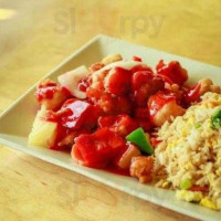 Shu Shu's Asian Cuisine food
