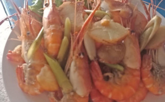 ร้านน้องแหม่มกุ้งเผา food