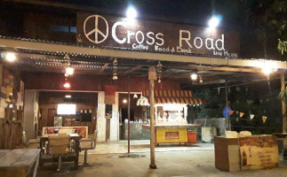 Cross Road Country Coffee Bar Restaurant inside