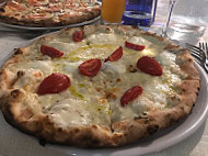 Pizzeria Da Zio Ferdy A Positano Di Scala Giuliana E Federica food