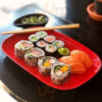 Suika Sushi food