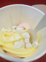 Chiller Bee Frozen Yogurt food