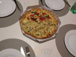 Pizzaria 2001 food