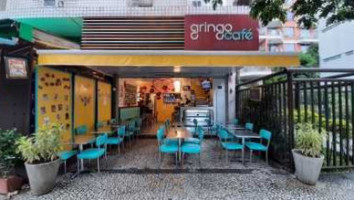Gringo Café outside