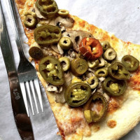 Fellini's Pizza food