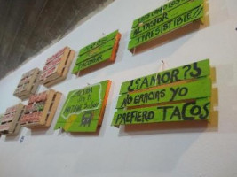 Taqueria Los Marios food