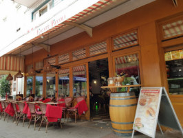 Eiscafé Piccoli inside