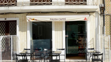 Pausa Cafe inside