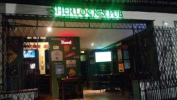 Sherlocks Pub inside