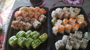 Shangri-la, Chinese And Sushi food
