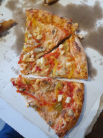 Carletto's Pizzeria food