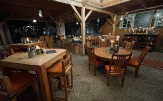 Enzian Restaurant Bar inside