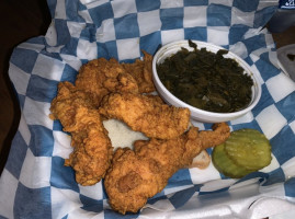 Bj Hot Chicken food