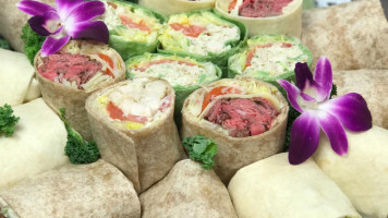 Alen's Deli And Catering food