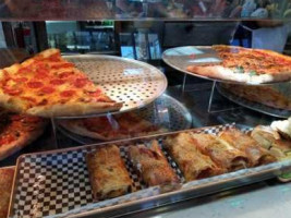 Bonanno's New York Pizzeria food