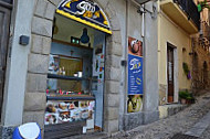 Gelateria Sottosotto outside