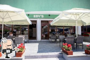 Edy's Pizza Cisnadie outside