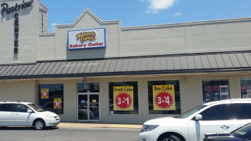 Nature's Own Bakery Outlet outside