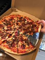 Costello’s Famous Roastbeef, Seafood Pizza food