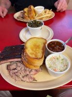 Cotten's B-que food