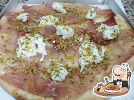 Sacco Pizza Da Roberto food