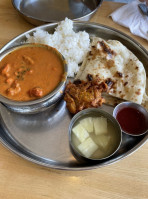 Curry -N- Kebob food