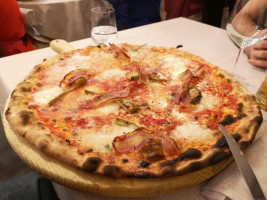 Pizzeria Nuova Corona food
