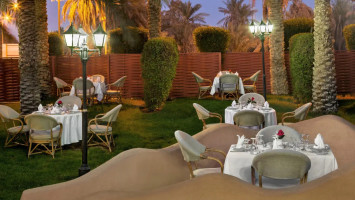 Al Bustan Al Ahsa Intercontinental food