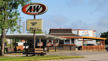 A&w outside