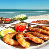 Blanco's Island Coucou Beach food