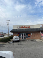 Little Caesars outside